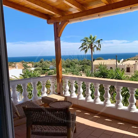 Villa Seaview-villa Im Bohostyle Mit Pool - Casa Da Primavera *